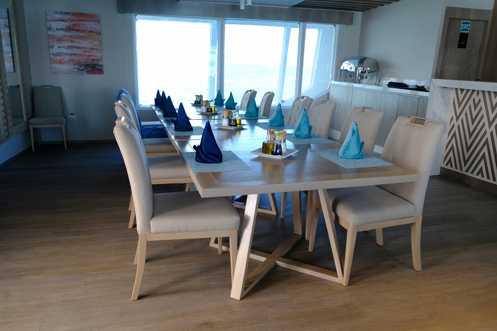 1024_fontdining 1024_fontdining