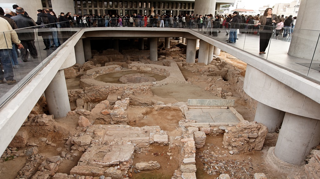 Entrance of the new Acropolis Museum Entrance of the new Acropolis Museum
