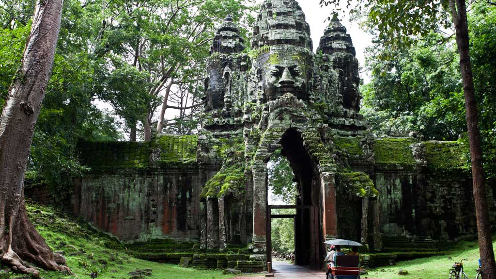 burma-laos-cambodia-bayon-temple