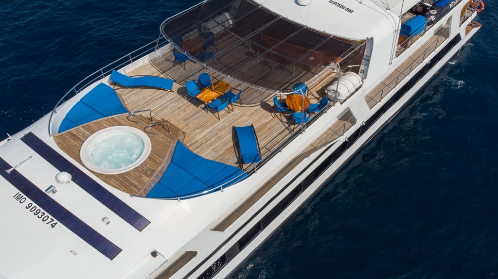 integrity-sun-deck-0025-1 integrity-sun-deck-0025-1