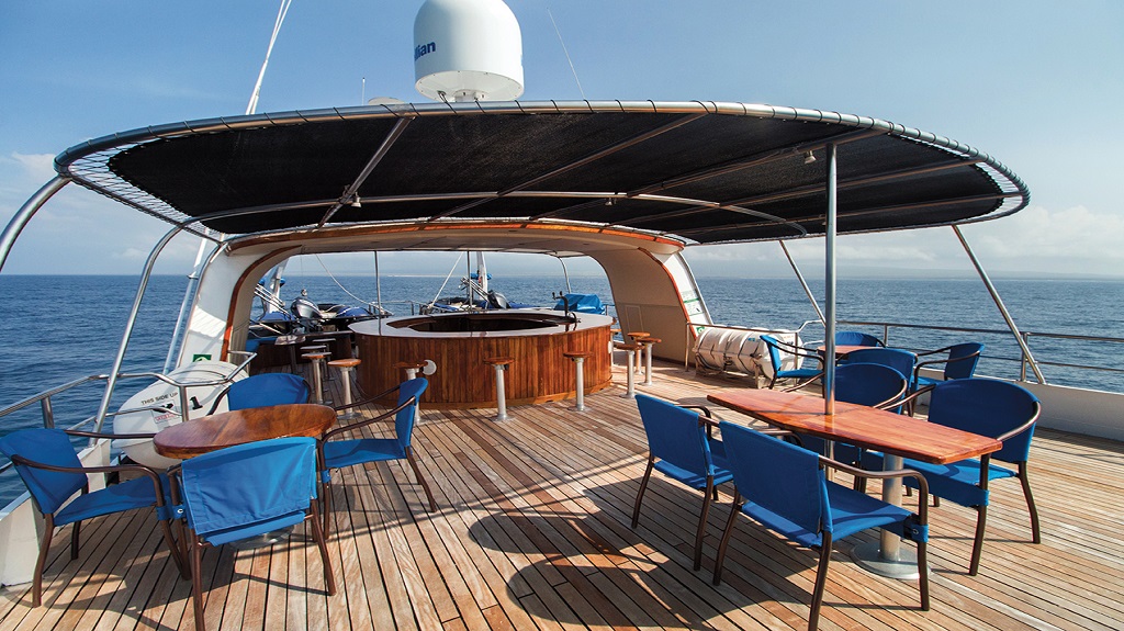 integrity-sun-deck-0046-rgb-1 integrity-sun-deck-0046-rgb-1