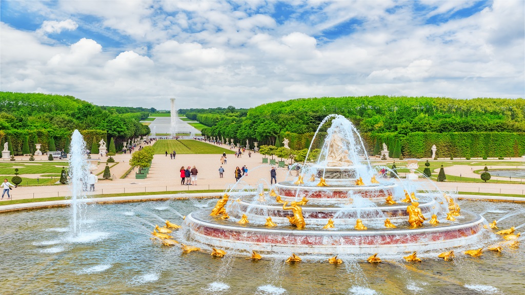 Latona Fountain Pool Latona Fountain Pool