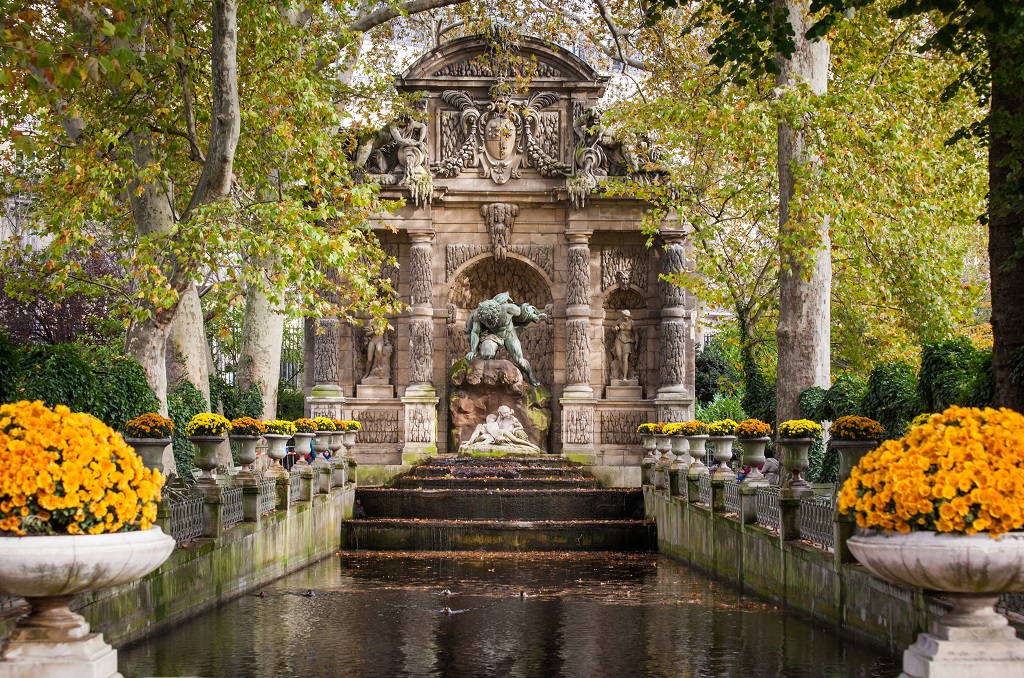 Fontaine Medicis, Paris