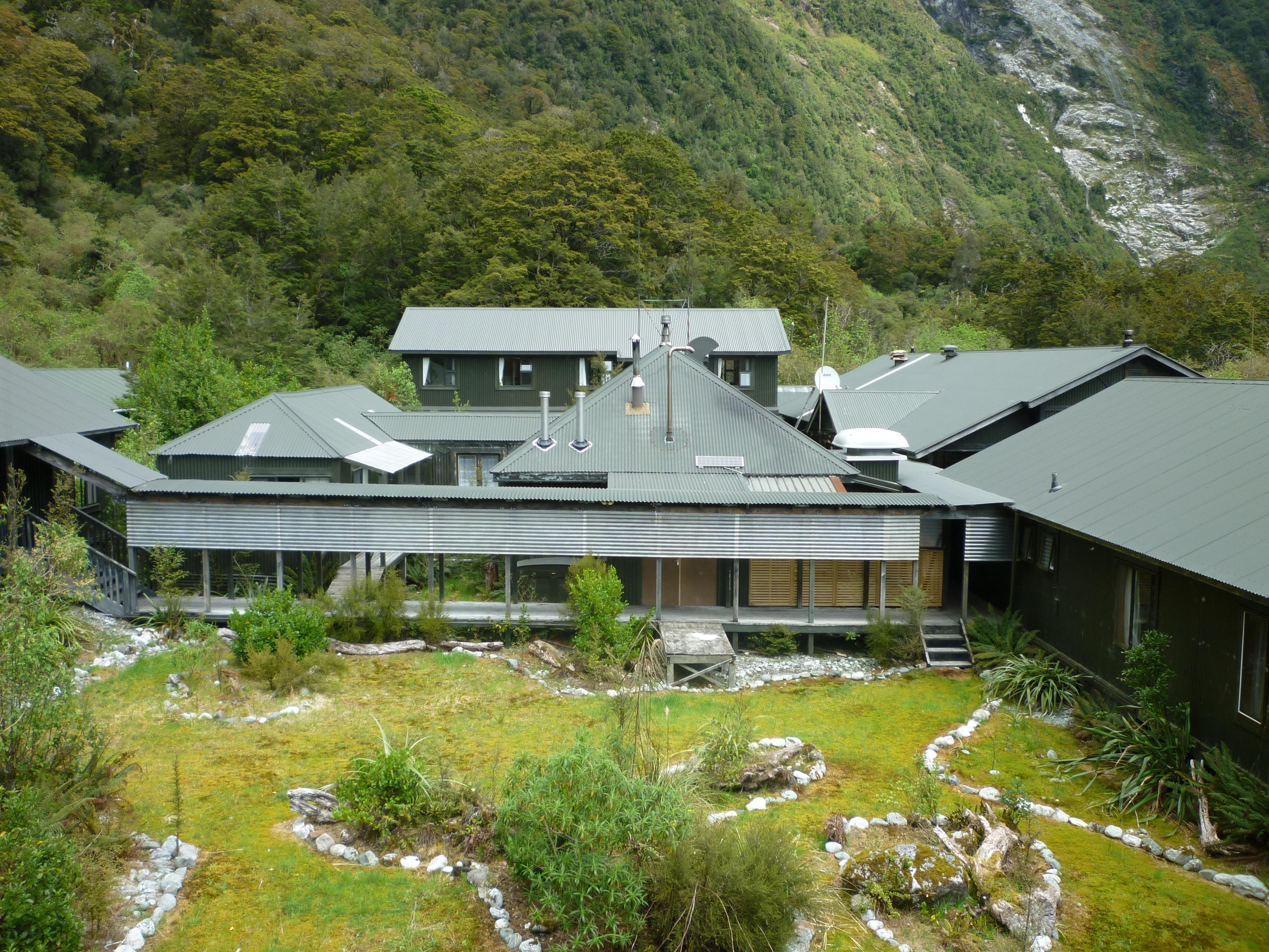 quintin-lodge quintin-lodge