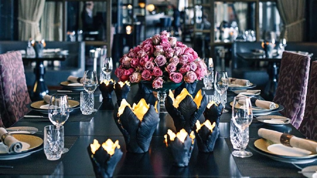 set-table-at-marchal set-table-at-marchal